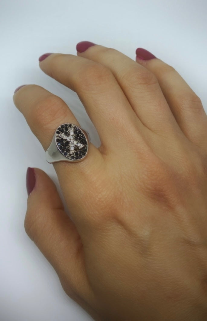 Initials ring