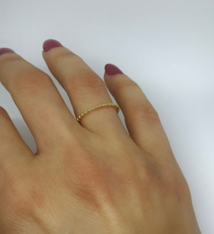 Tiny ball ring