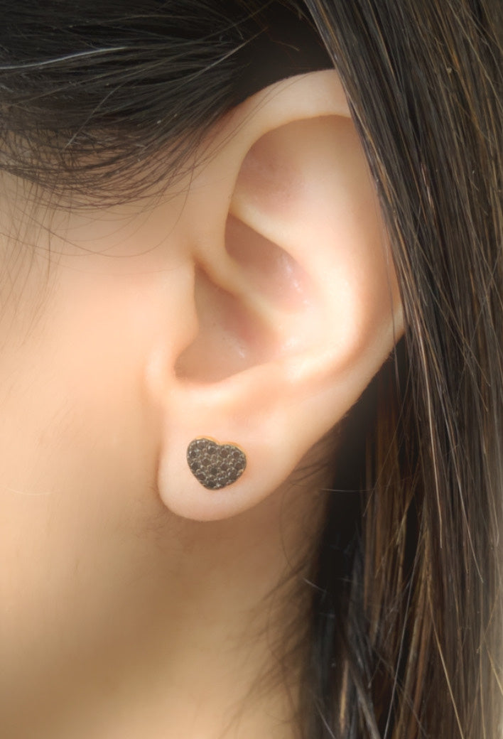 Tiny Heart earrings