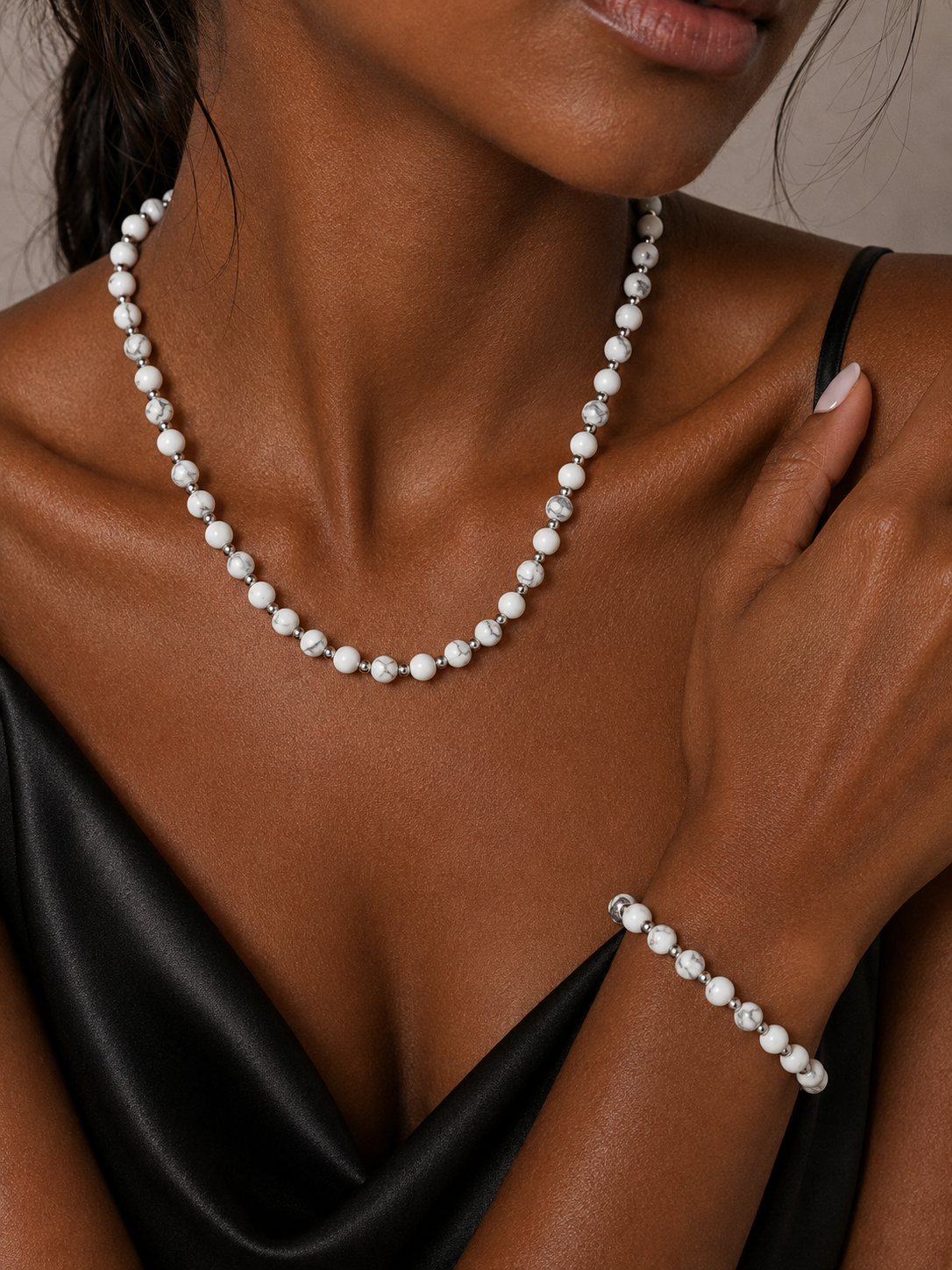 14k White Gold White Agate & Hematite Necklace