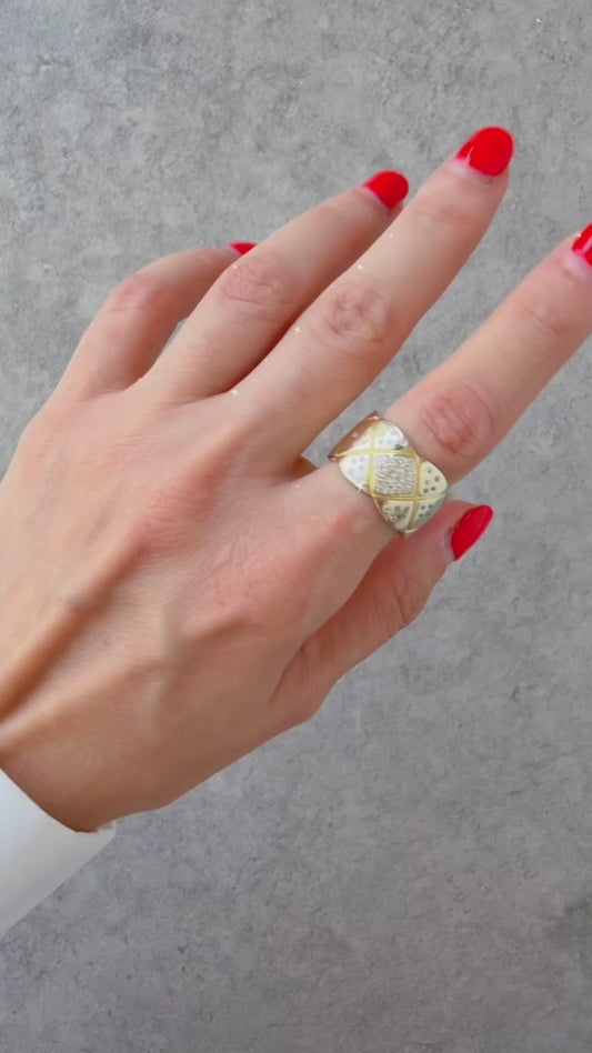 Geometric Diamond-Pattern Ring