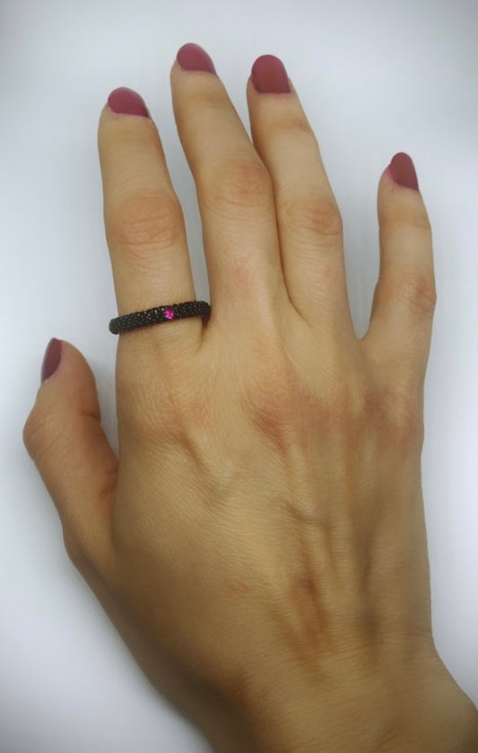 Black&pink ring