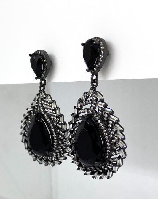 Black teardrop earrings