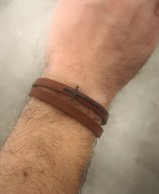 Men’s cross bracelet