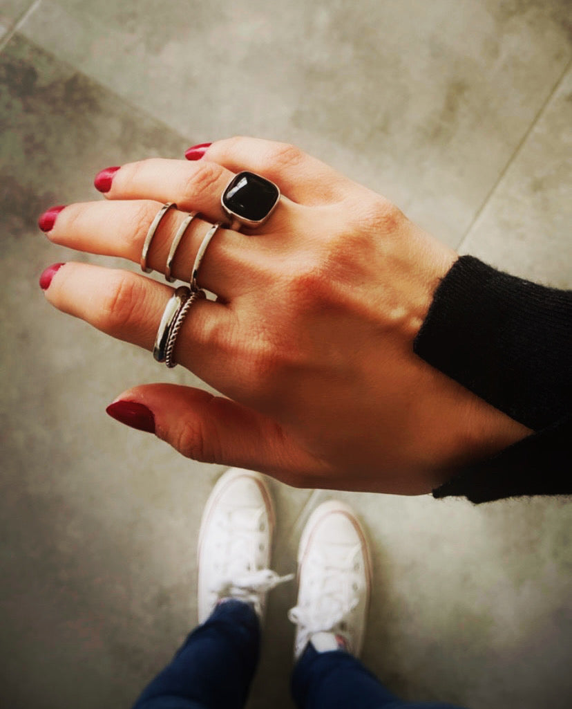 Black onyx ring