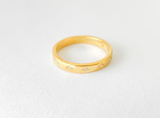 Gold stacking ring