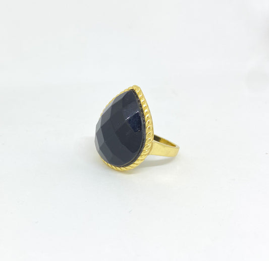 Black teardrop ring