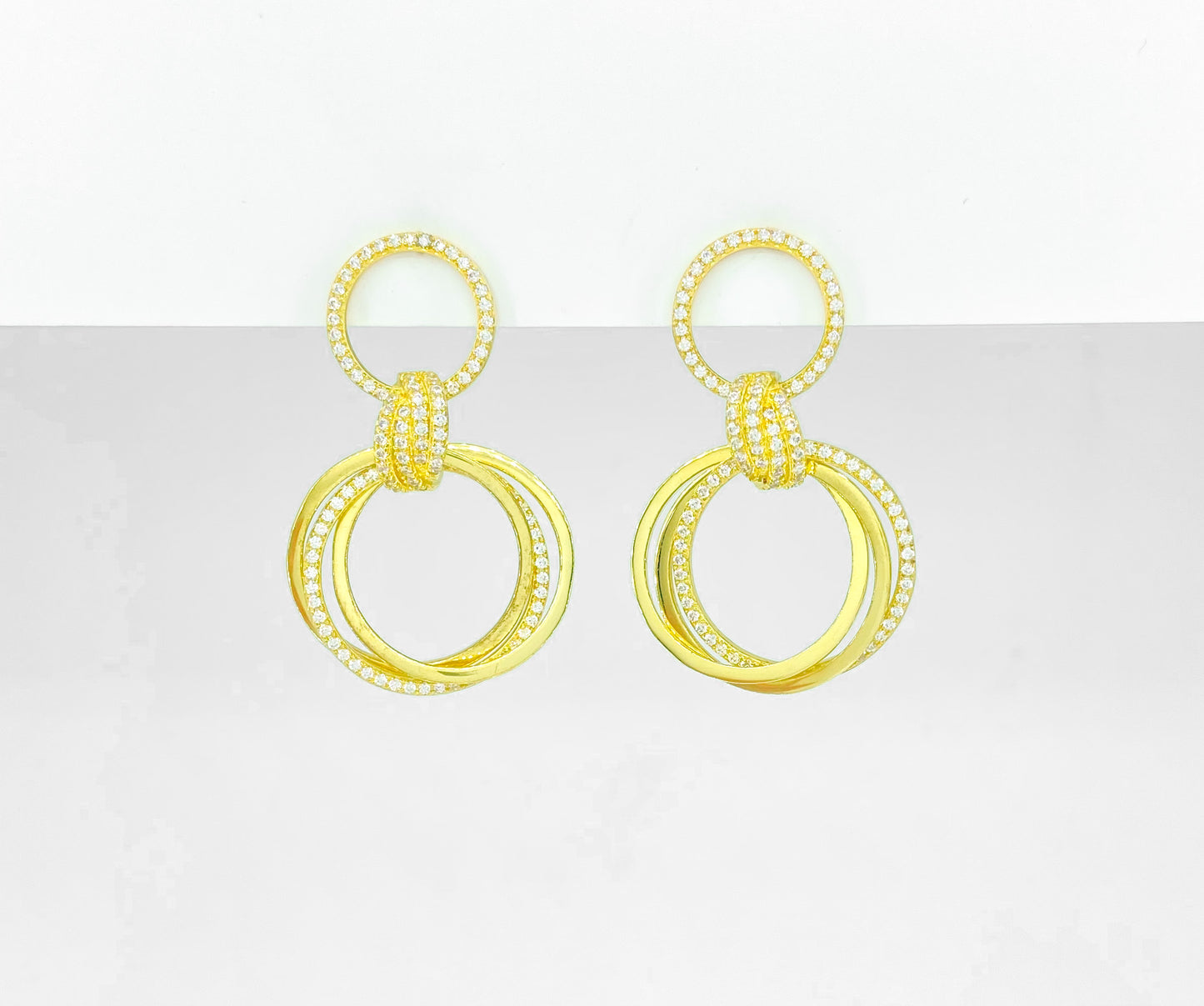 Hoops & circles earrings